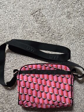 Diane Von Furstenberg  For TARGET Camera Bag Pink & Red Geometric Crossbidy
